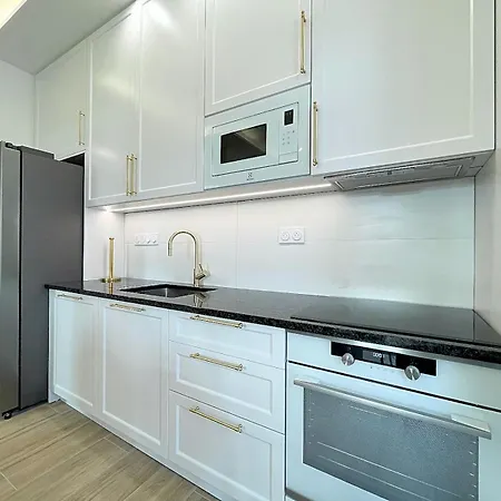 Viva Riviera Luxury Commandant Andre דירה